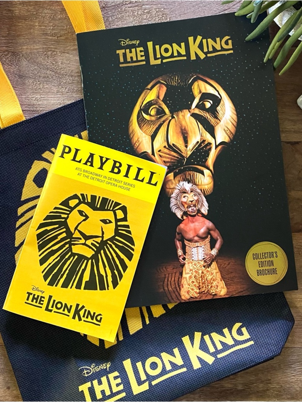 Disney The Lion King: Collector’s Edition Brochure, Tote & Playbill